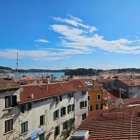 Mare Fuori With Terrace Apartmán