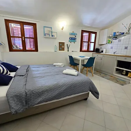 Mare Fuori With Terrace * Rovinj